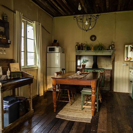 Cosy Farmstay: Green Cabin At Whispering Woods Beedelup Exterior photo